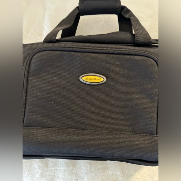 Eddie Bauer hand luggage and laptop bag - Picture 7 of 8